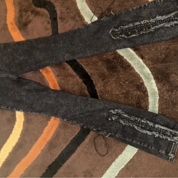 Matte  Black Lace-Up Low Risers Women Jeans - Picture 7 of 9